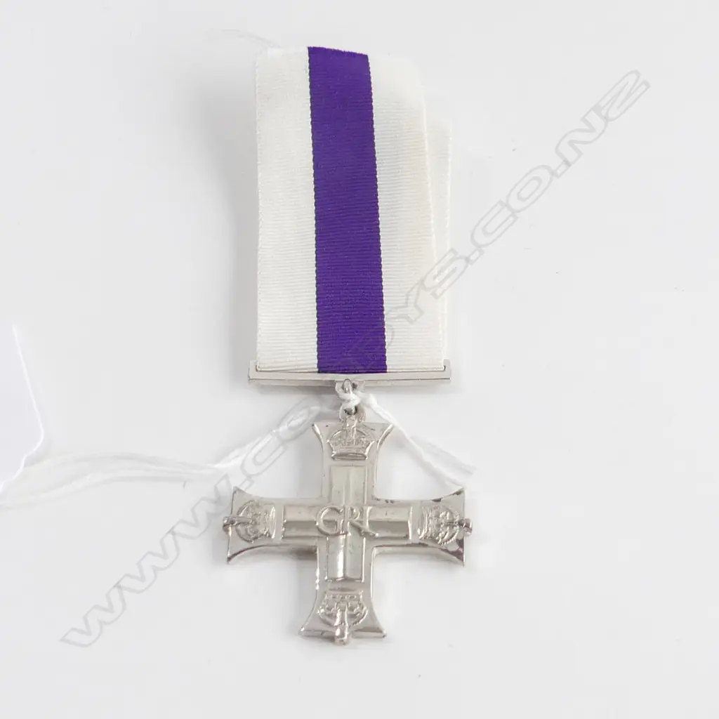 GRI MILITARY CROSS MEDAL COPY? Image 1++