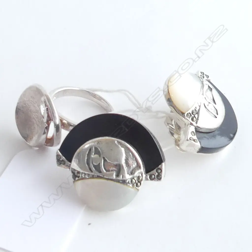 PR SILVER HALF MOON MOP & BLACK PANEL EARRINGS + RING  Image 1++