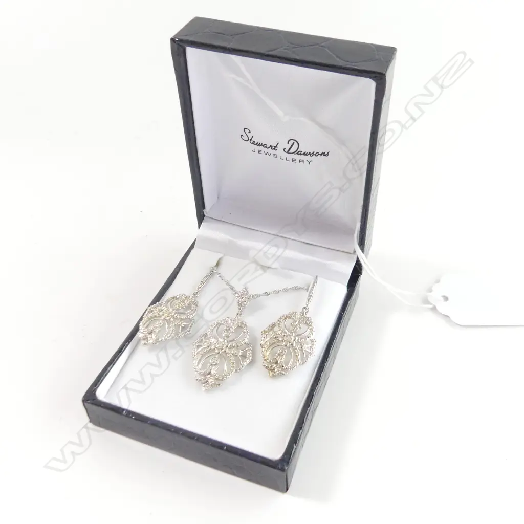 925 SILVER PENDANT & DROP EARRING SET 9.26GMS Image 1++