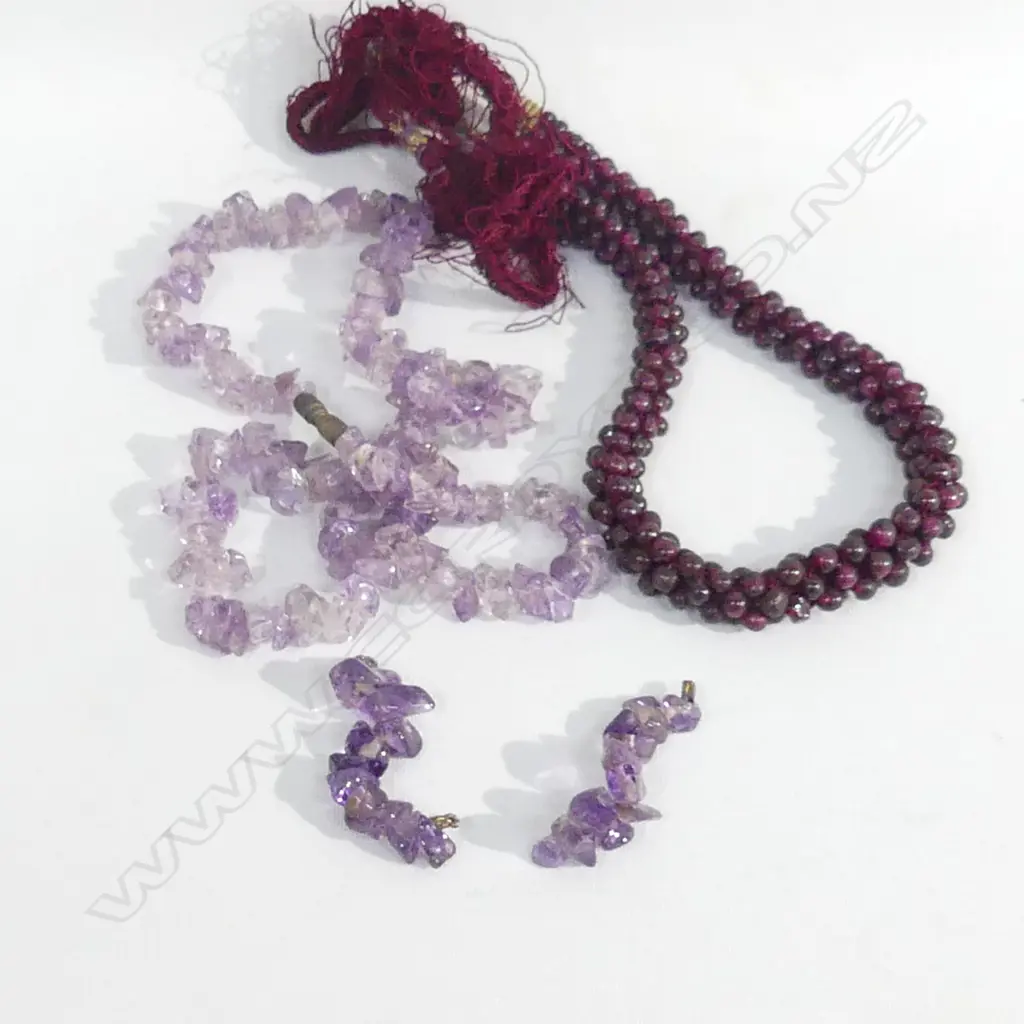 AMETHYST CHIP NECKLACE & EARRINGS (EARRINGS A/F) + 1 OTHER BEAD NECKLACE Image 1++