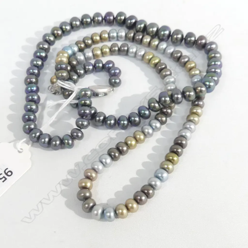 2 CULTURED COLOURED FRESH WATER PEARL NECKLACES SILVER CLASPS Image 1++