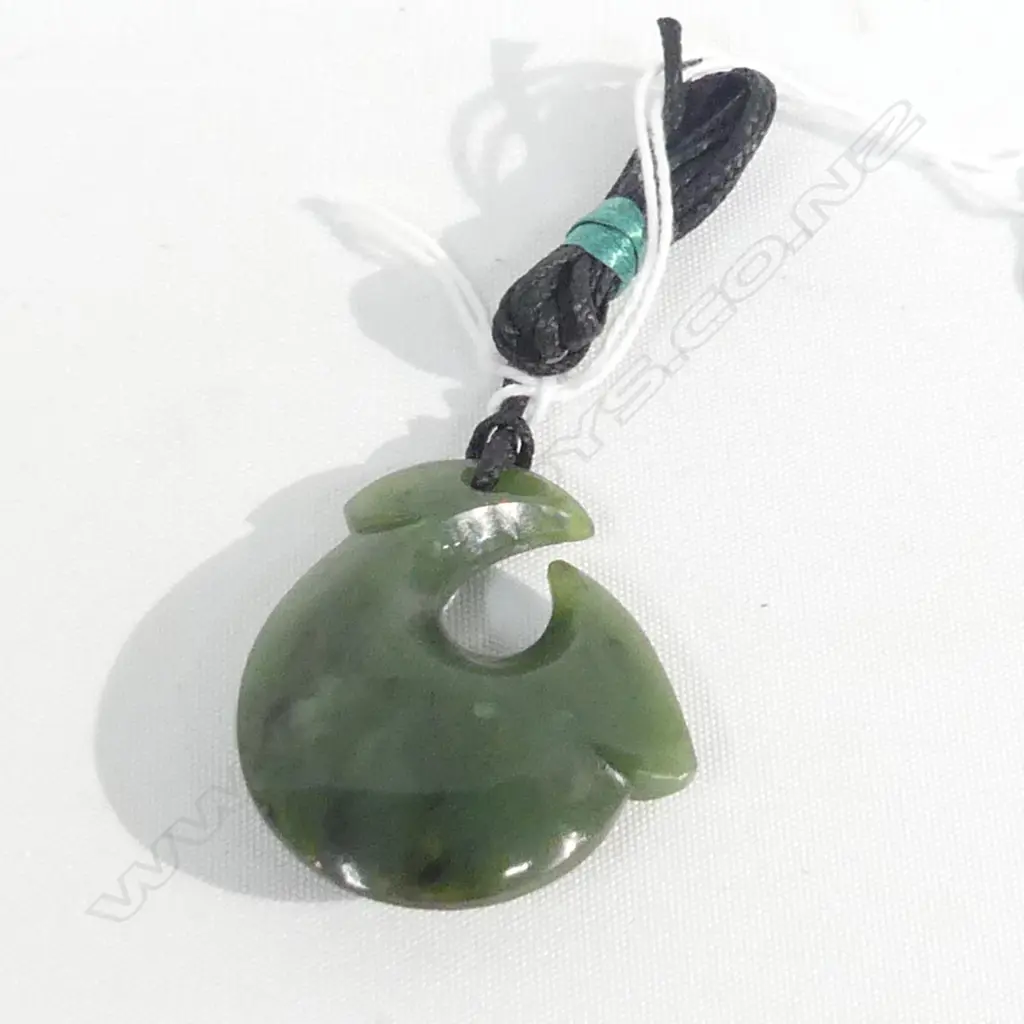 POUNAMU (GREENSTONE) FISH HOOK PENDANT ON BLACK WAXED ADJUSTABLE CORD Image 1++