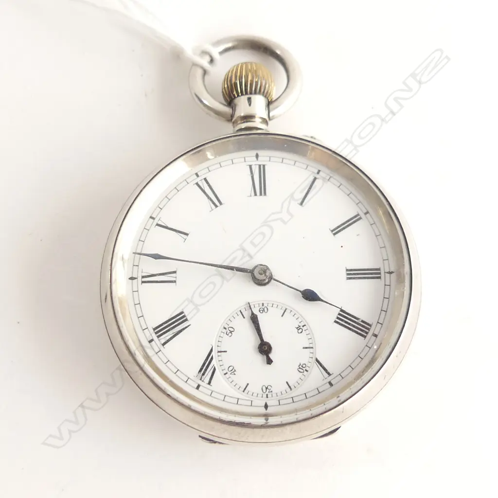 0.935 SILVER HALF HUNTER POCKET WATCH apparently working Image 1++