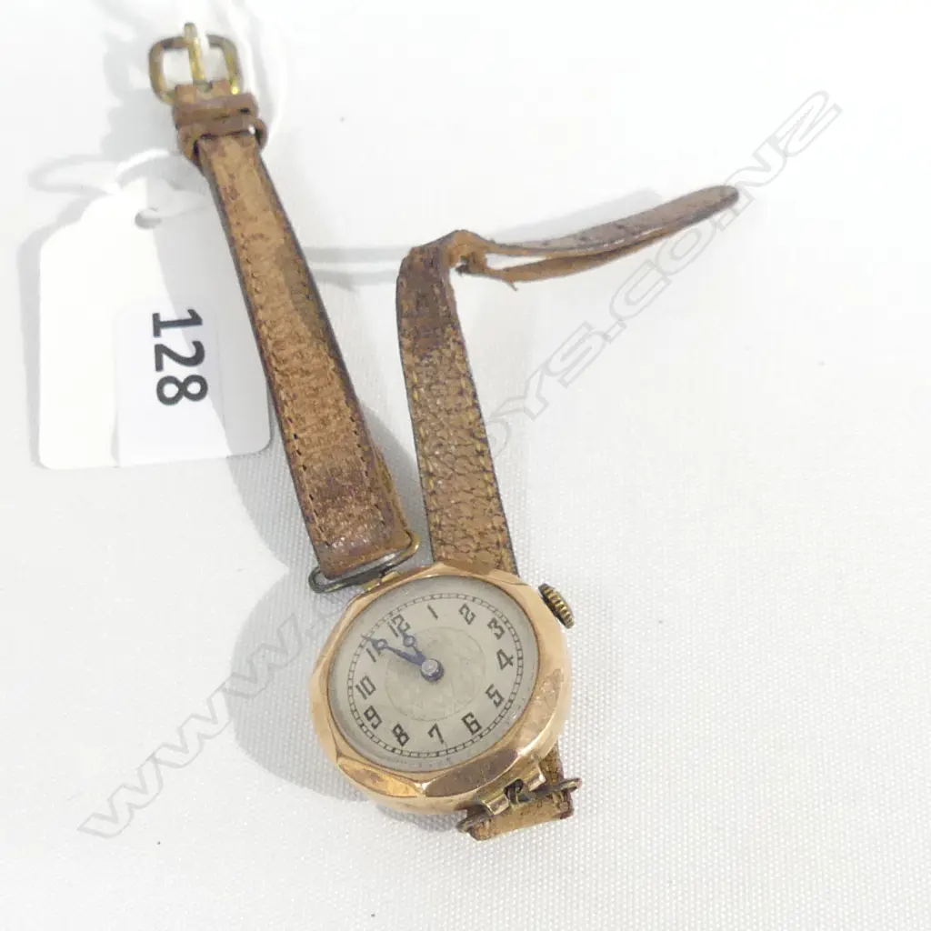 9CT VINTAGE WRIST WATCH Image 1++