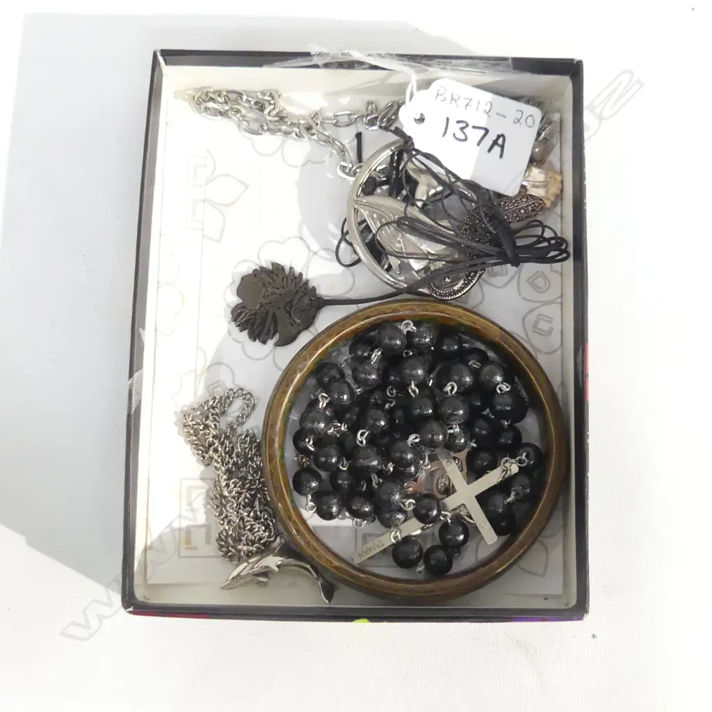 BOX COSTUME JEWELLERY AND STG PENDANT, ORIENTAL BANGLE AND CRUCIFIX Image 1++