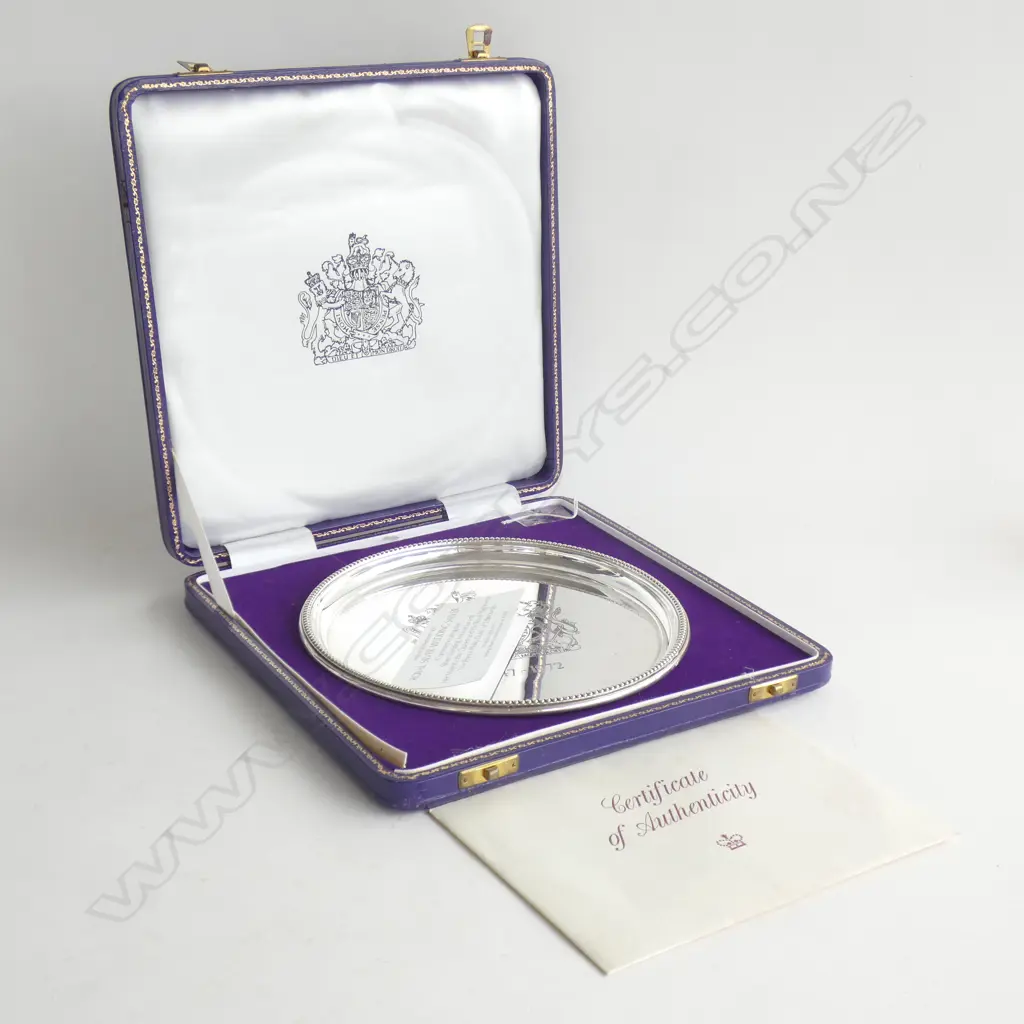 ROYAL SILVER WEDDING SALVER HALLMARKED BIRMINGHAM Image 1++