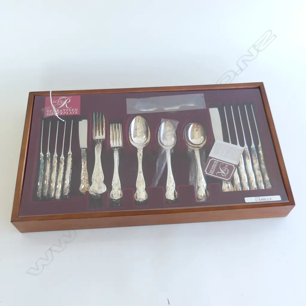 RODD CAMILLE BOXED CUTLERY SET Image 1++