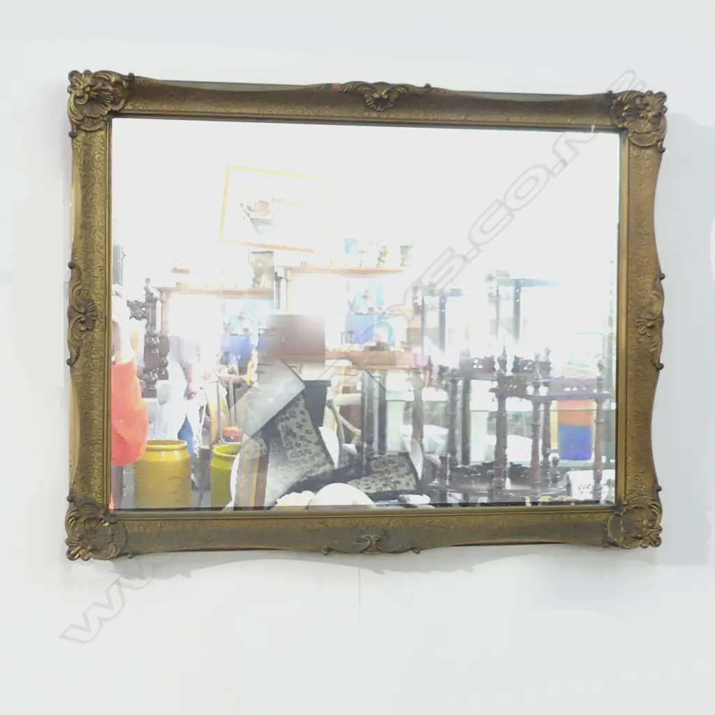GILT FRAMED MIRROR 690X 540MM Image 1++