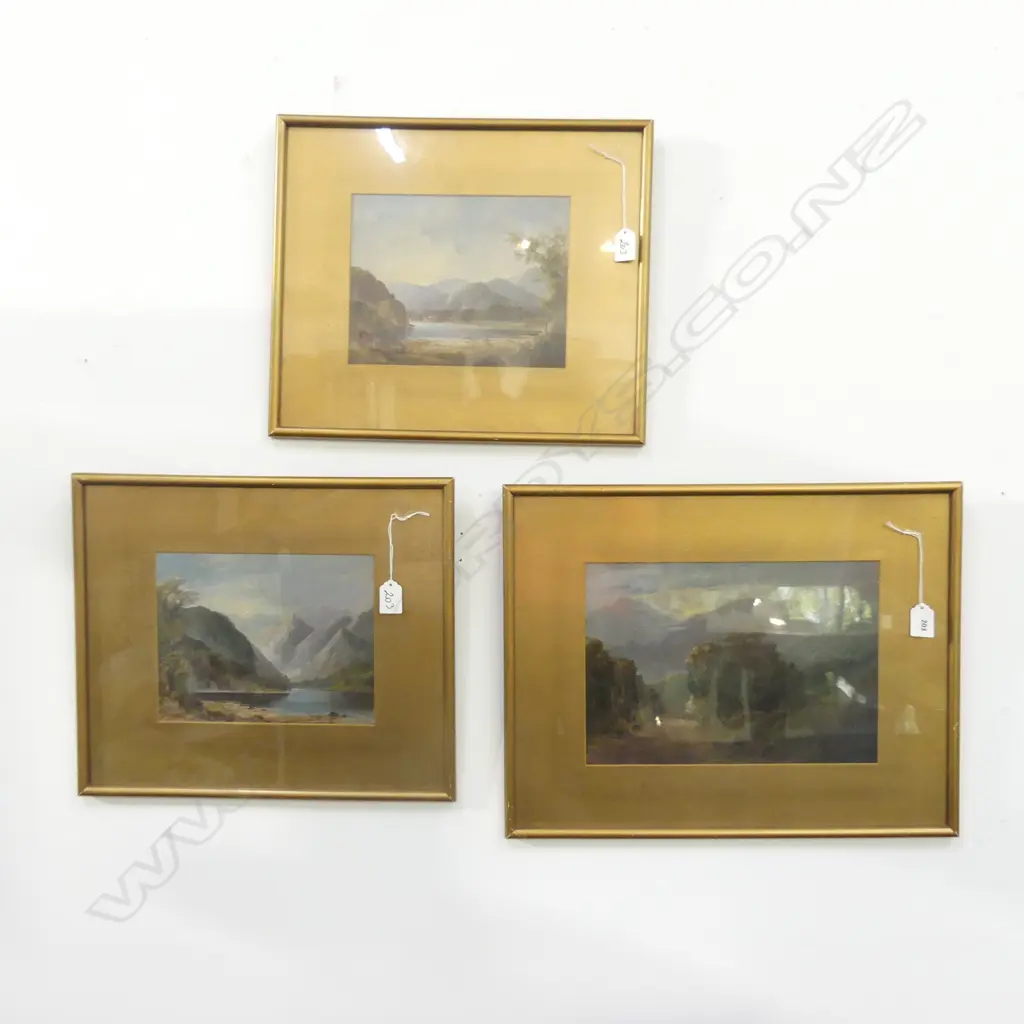 3 SMALL OILS S/I 360X420MM Image 1++