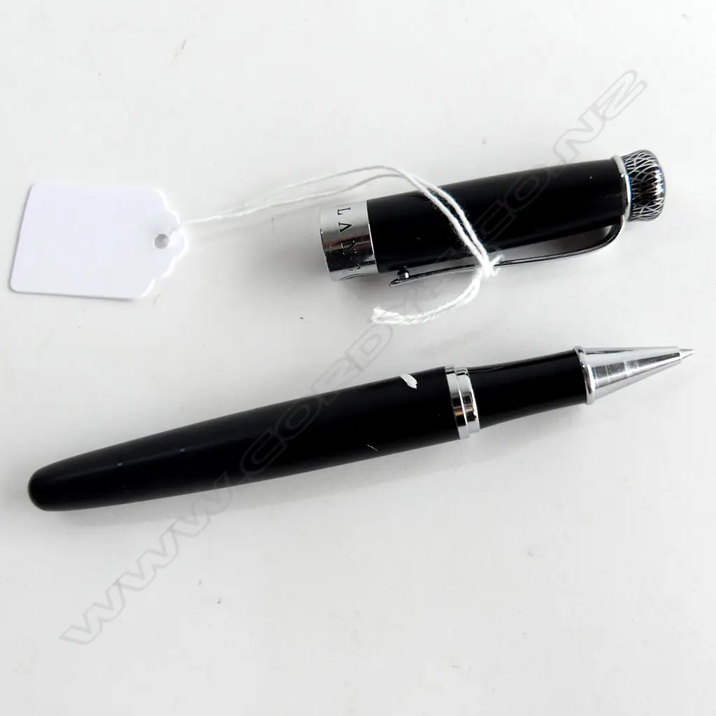 MONT BLANC BLACK CASED black ink pen PUSH-ON LID Image 1++