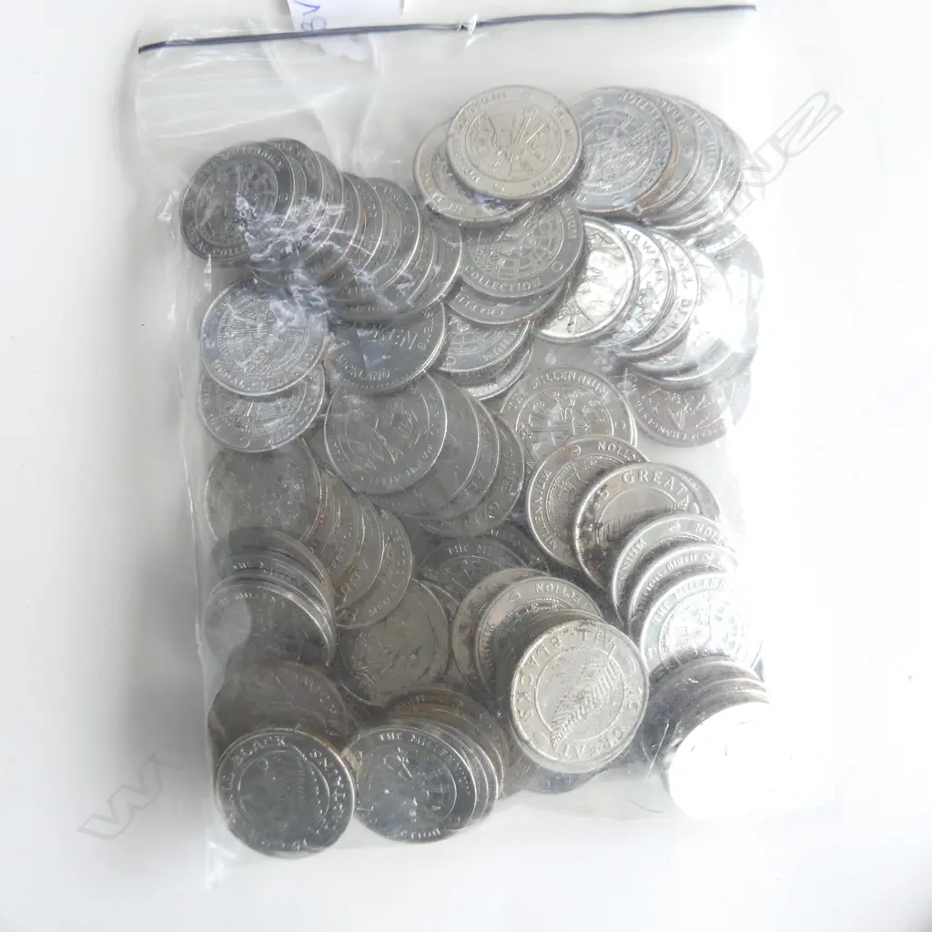 BAG ASST WORLD COINS & TOKENS Image 1++