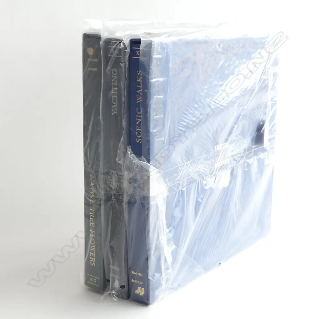3 NZ 'LIMITED EDITION' STAMP COLLECTIONS. 'NATIVE TREE FLOWERS' XIV + ... Image 1++