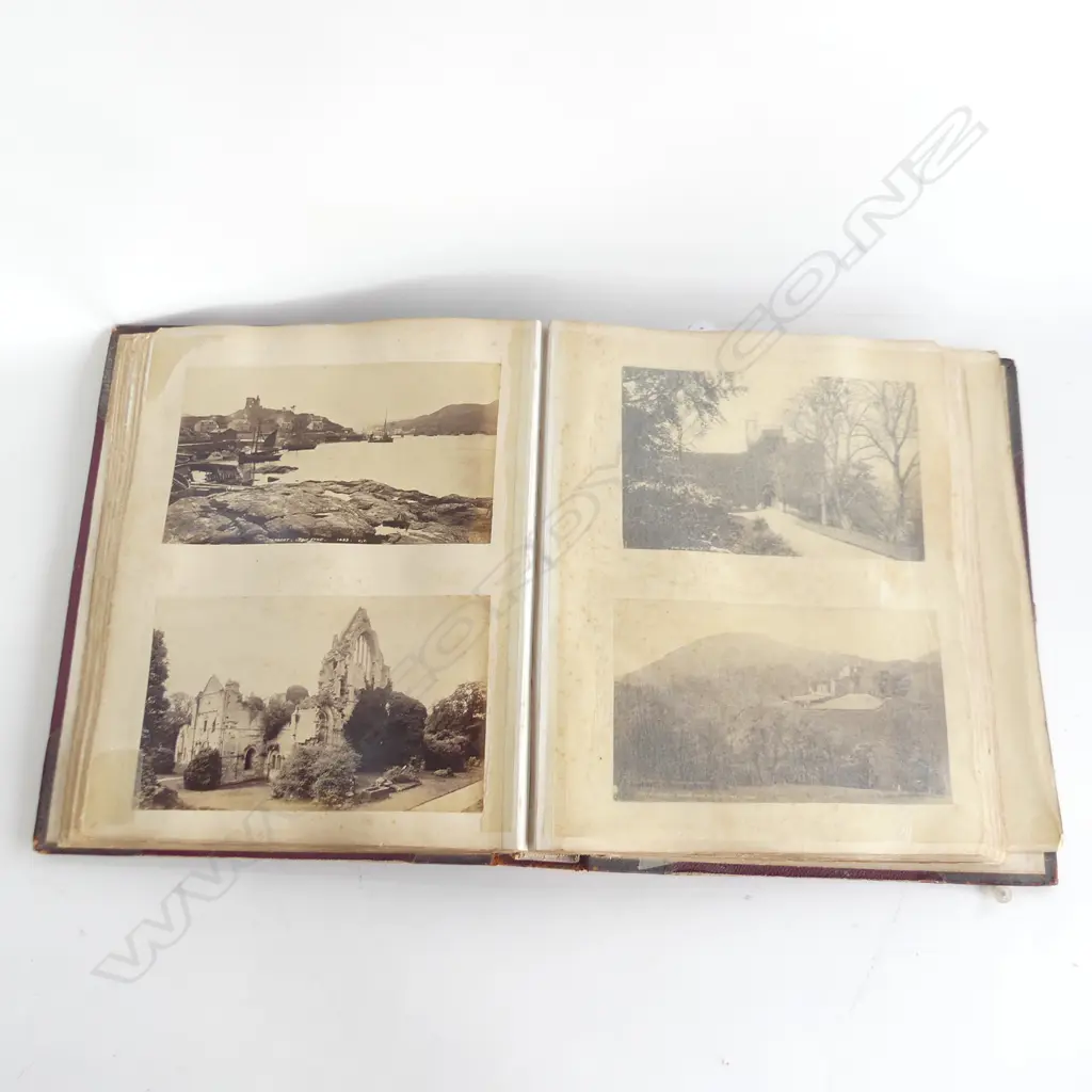 ANTIQUE PHOTO ALBUM; SCOTLAND / NZ Image 1++