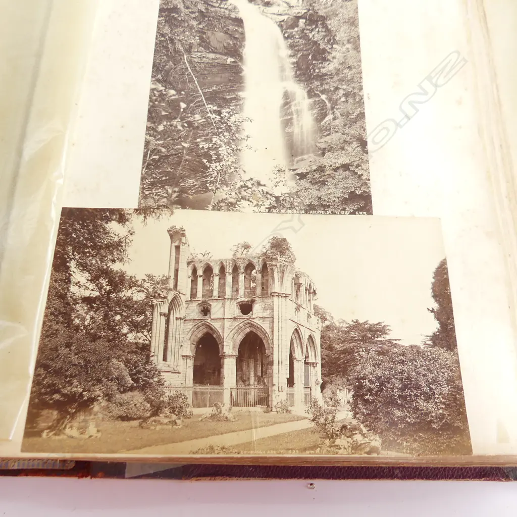 ANTIQUE PHOTO ALBUM; SCOTLAND / NZ Image 1++