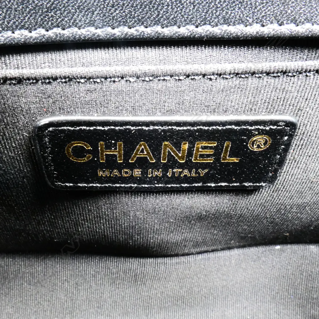 CHANEL BOY FLAP QUILTED LEATHER BAG Property seized by the Ministry of Justice Cordys cannot guarantee authenticity Image 1++