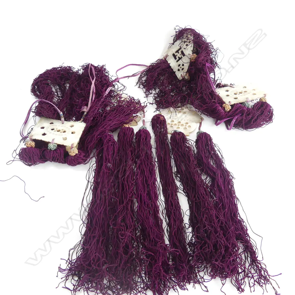 ART DECO PURPLE SILK & CARVED MOP NECK ENHANCER SATOIR Image 1++