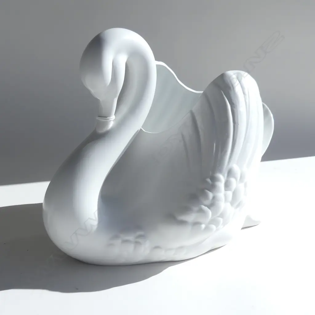 STUDIO CERAMICS LARGE WHITE SWAN (no marks) L.270mm Image 1++