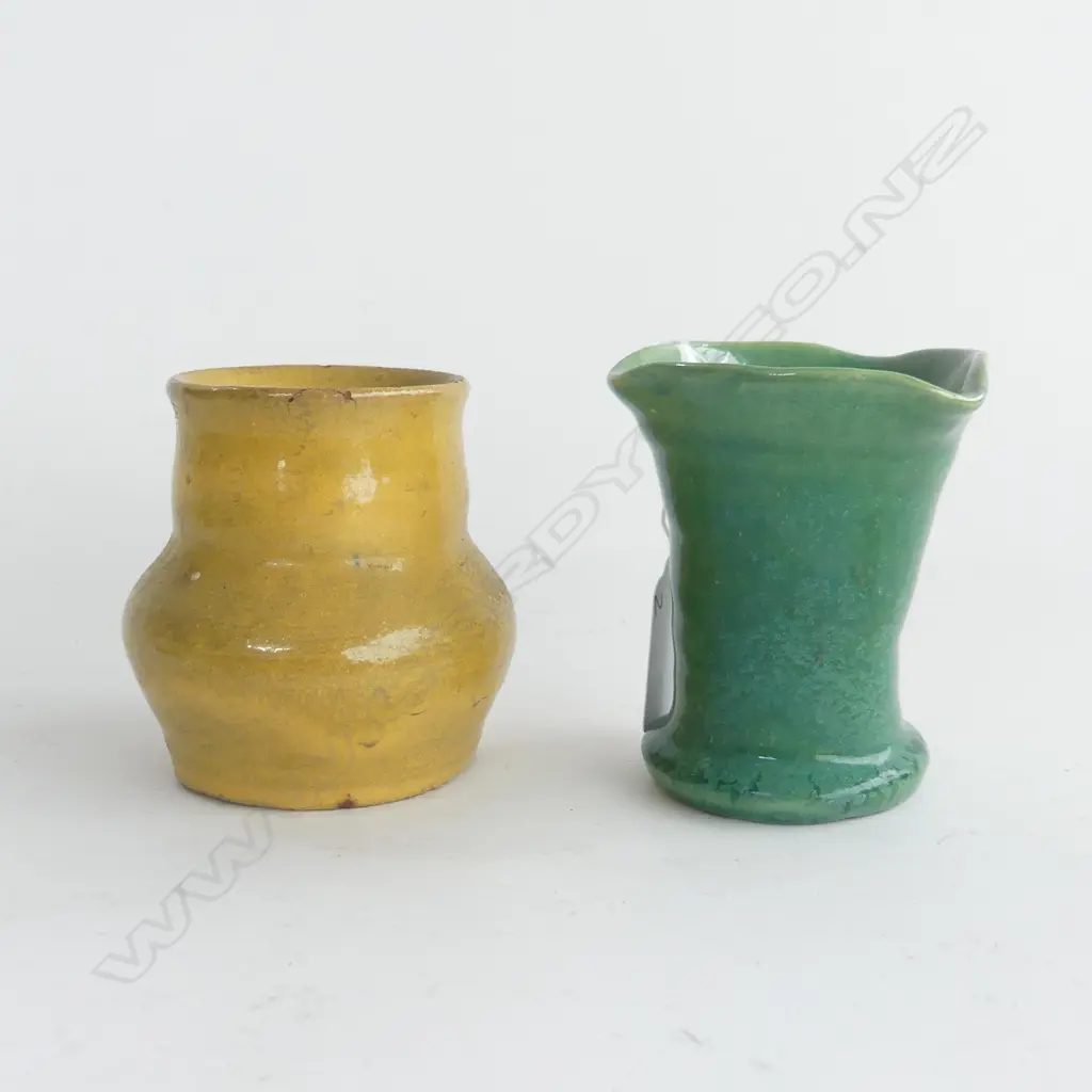 2 ELIZABETH MATHESON PAKA POTTERY PIECES. 2 VASES GREEN & TAN Image 1++