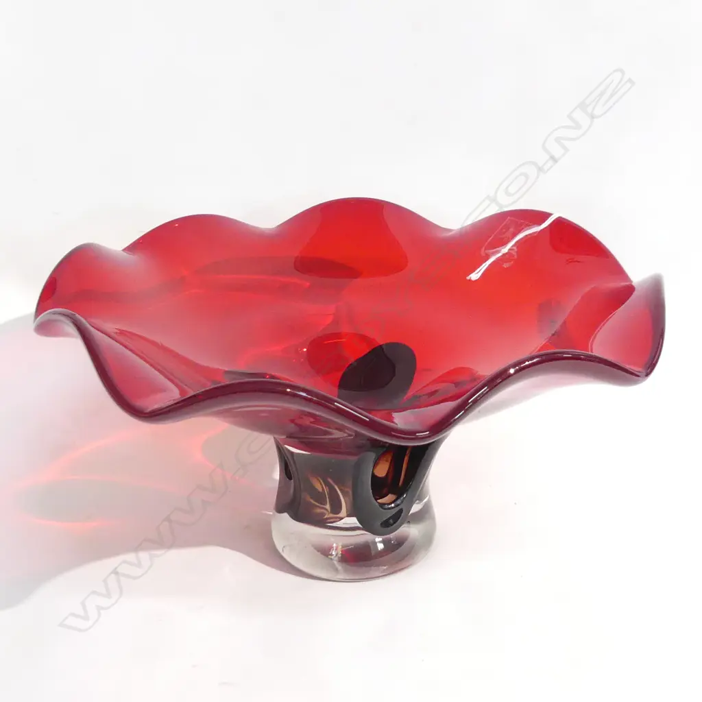 MID CENTURY RED ART GLASS BOWL DIA 280MM Image 1++