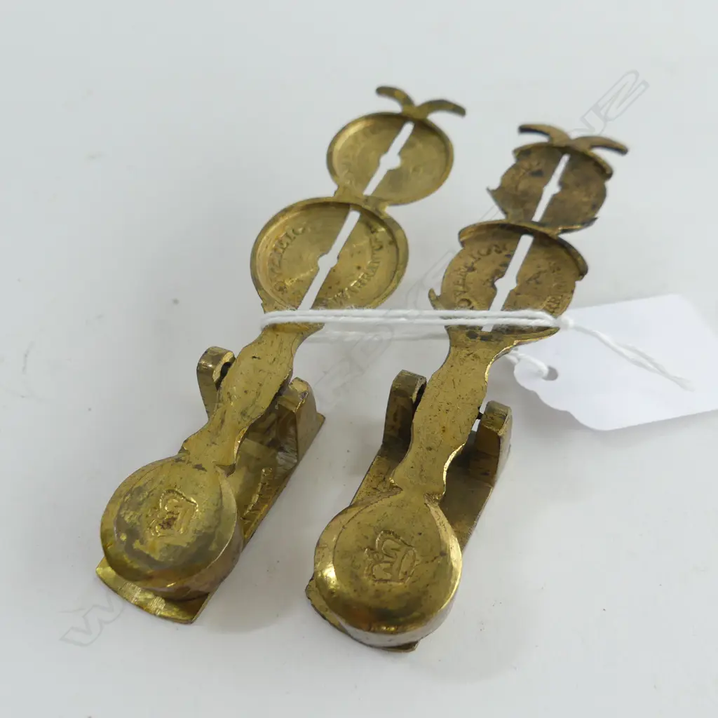 2 BRASS GUINEA SCALES L 900 MM Image 1++