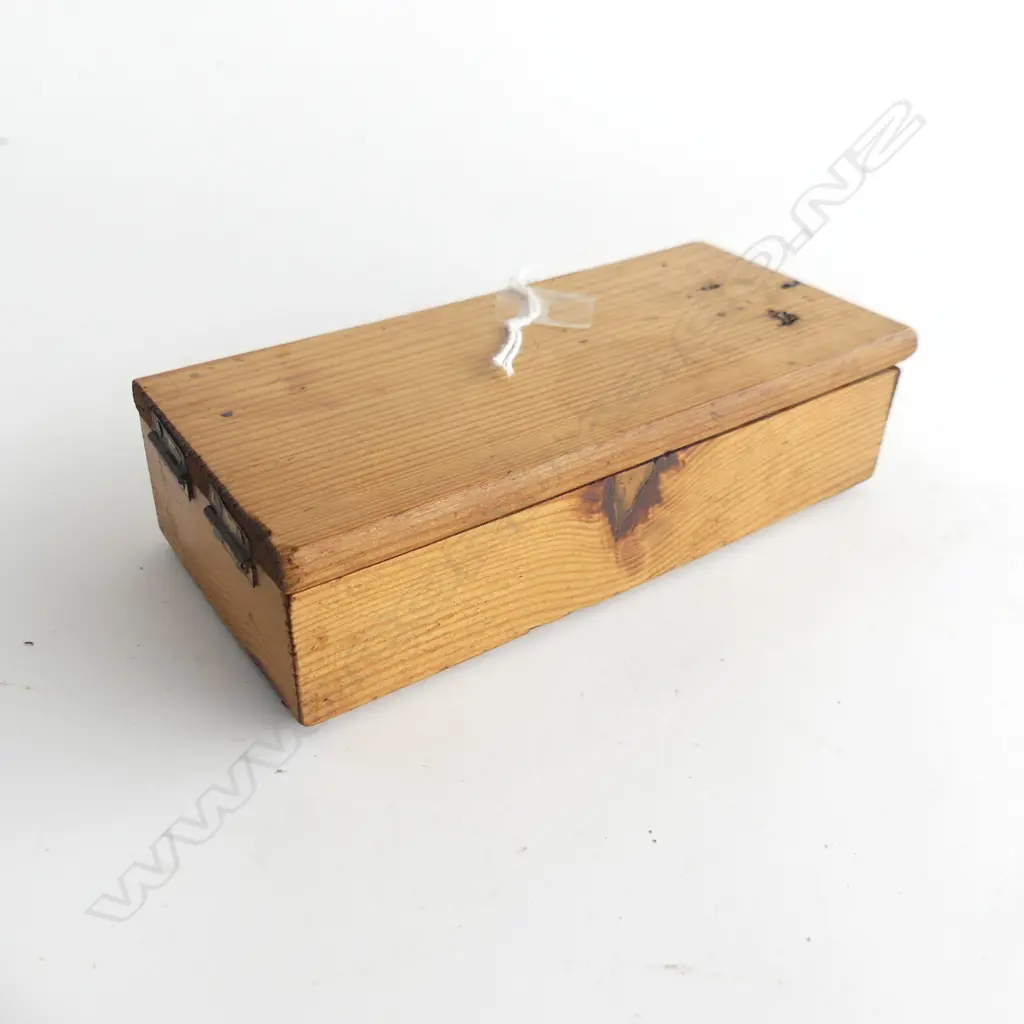PINE BOXED SET OF GOLD SCALES GLASS DISHES L 140 MM Image 1++