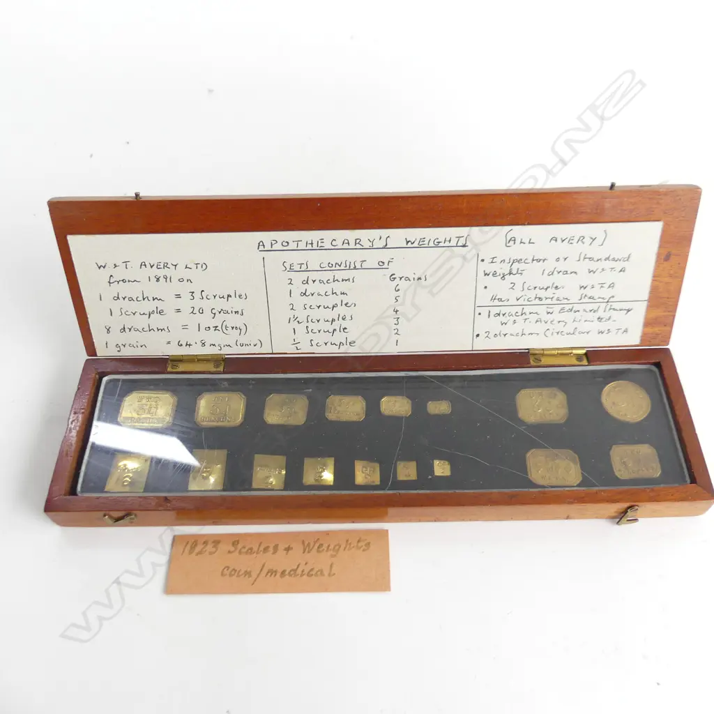 BAIRD & TAYLOR CASED APOTHACARY SCALES L  260 MM Image 1++