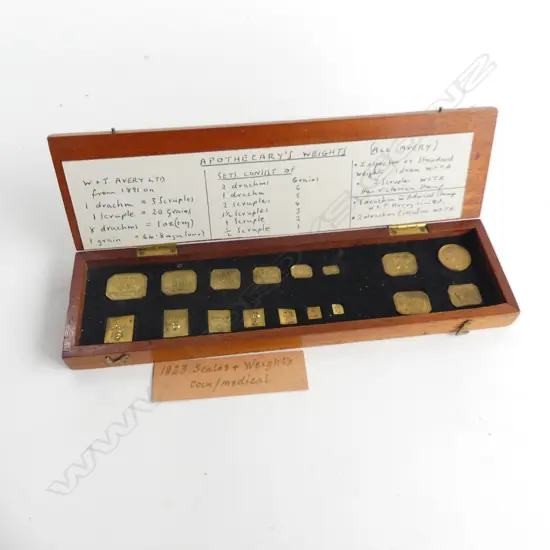 BAIRD & TAYLOR CASED APOTHACARY SCALES L  260 MM