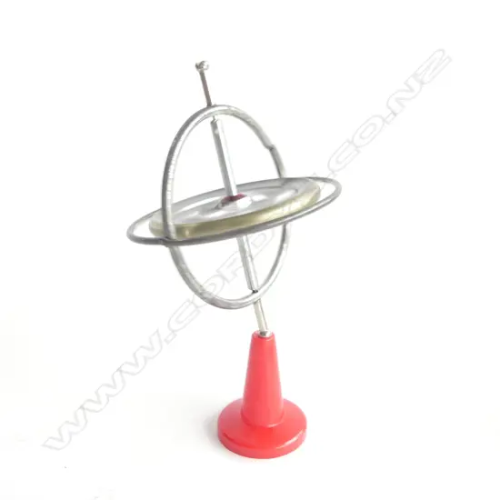 VINTAGE BONE CHILDS GAME & SPINNING TOP D 60 MM