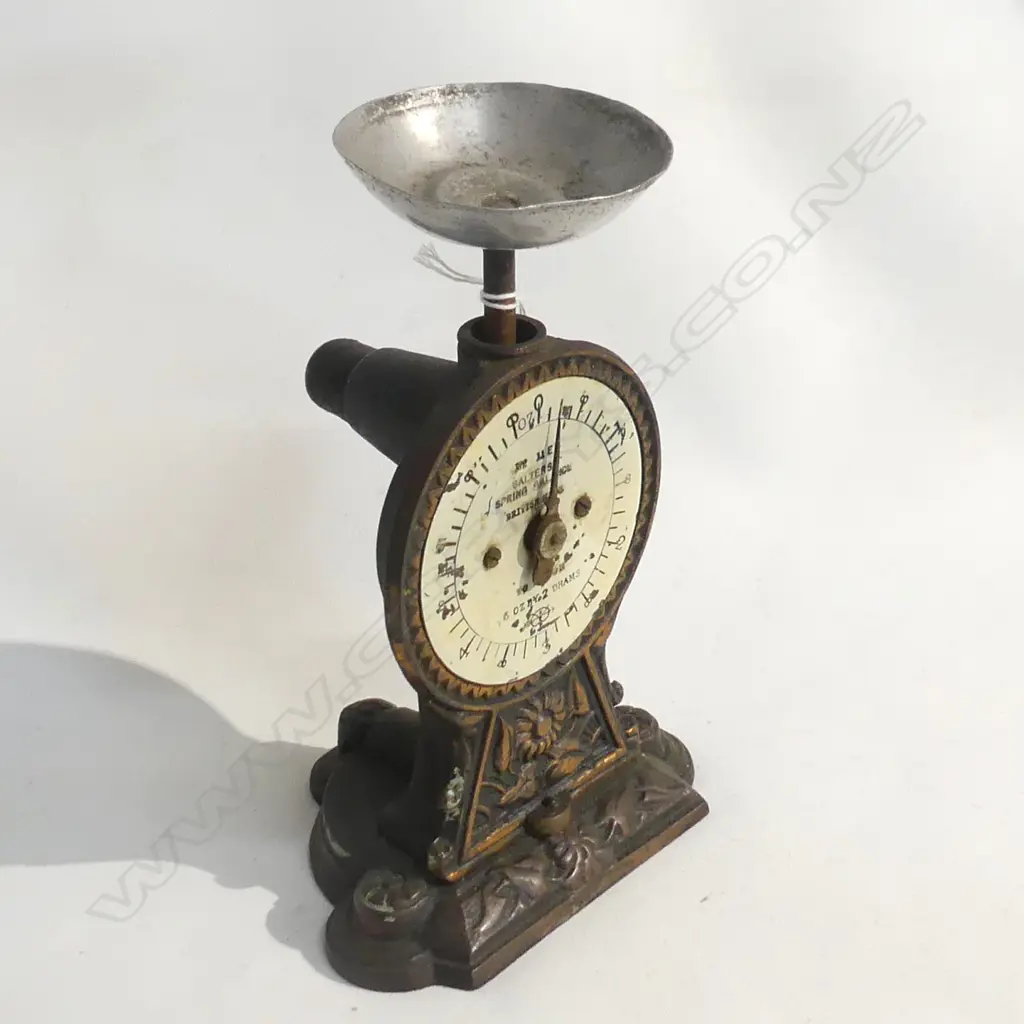 SALTER NO 11E EGG SCALES, CAST IRON, BRITISH MADE, H 200MM Image 1++