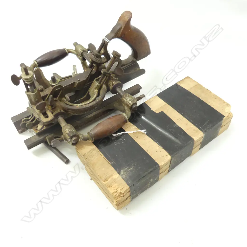 STANLEY 55 COMBINATION PLANE WITH ATTACHMENTS  Image 1++