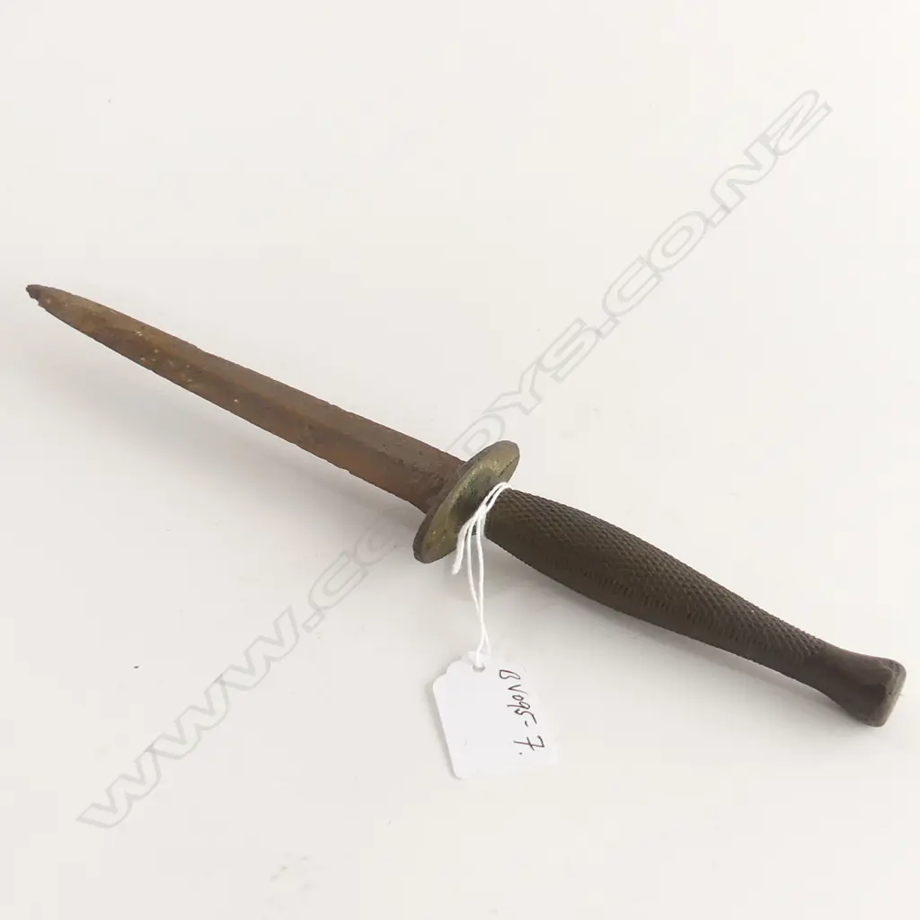 WWII COMMANDO KNIFE  Image 1++