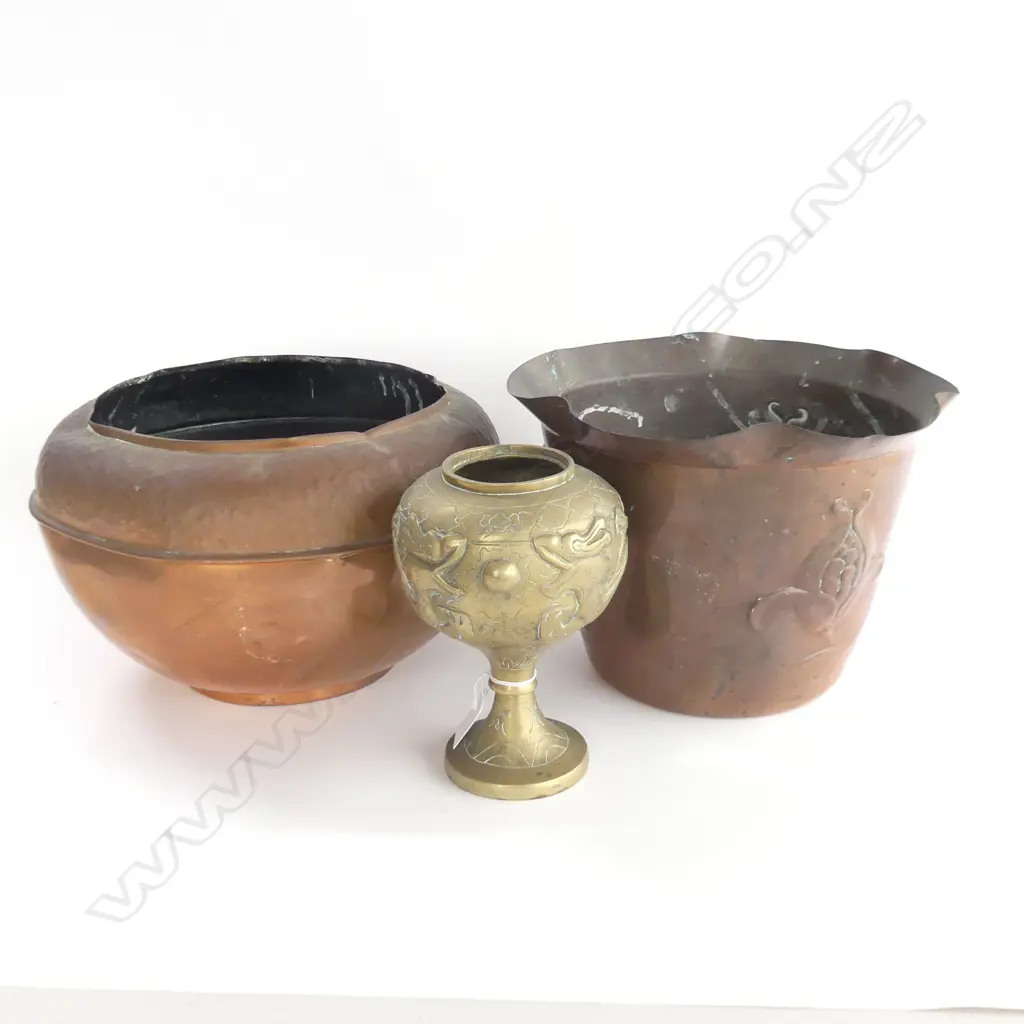 2 LGE COPPER JARDINERES H.200mm + BRASS VASE H.180mm Image 1++