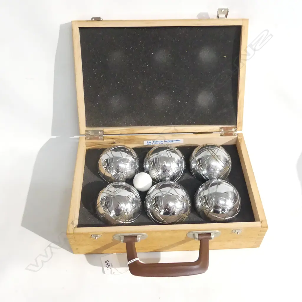 INTEGRALE BOULES SET, CASED Image 1++