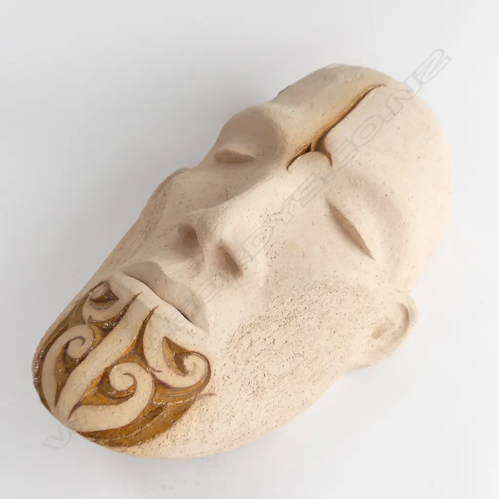 CERAMIC 'MATAHUNA' MASK H.305mm RETAIL $990 Image 1++