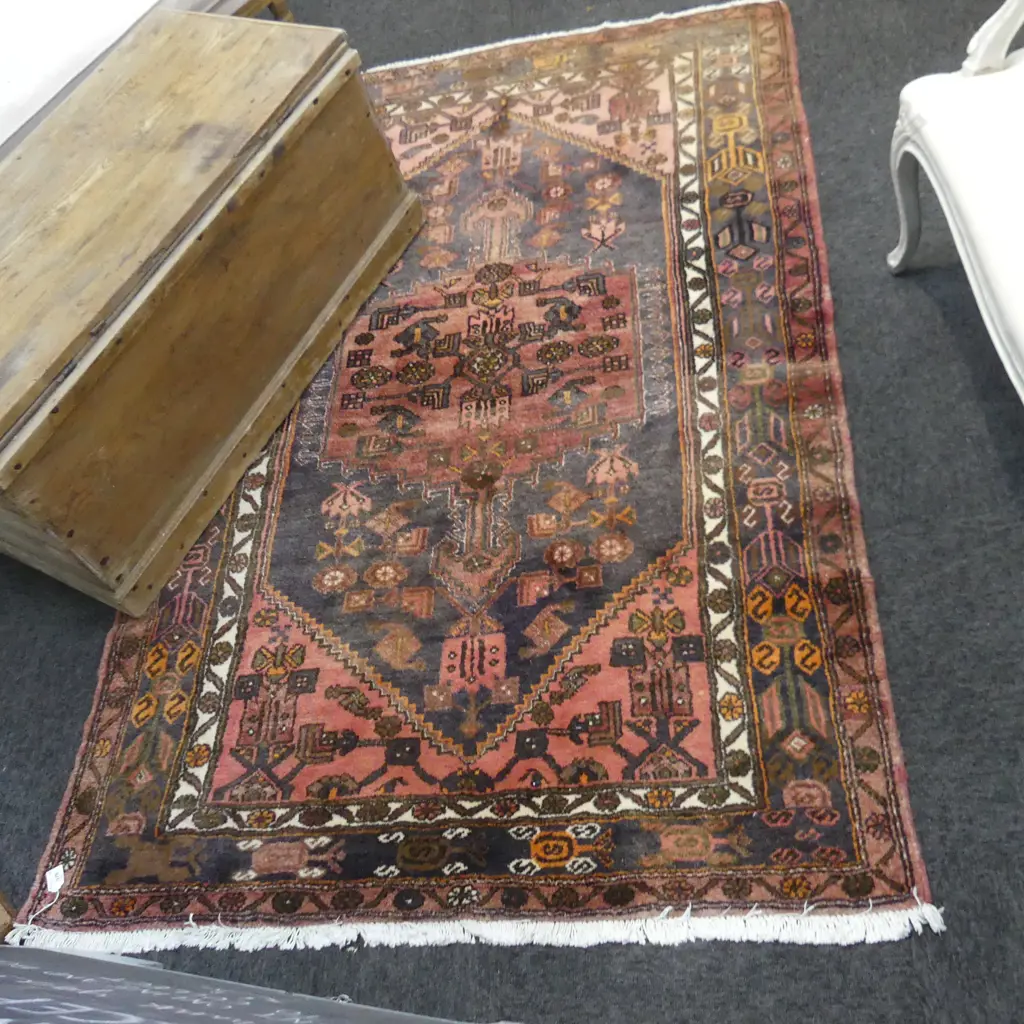 PERSIAN HAMADAN HAND KNOTTED RUG 1940 x 1220mm Image 1++