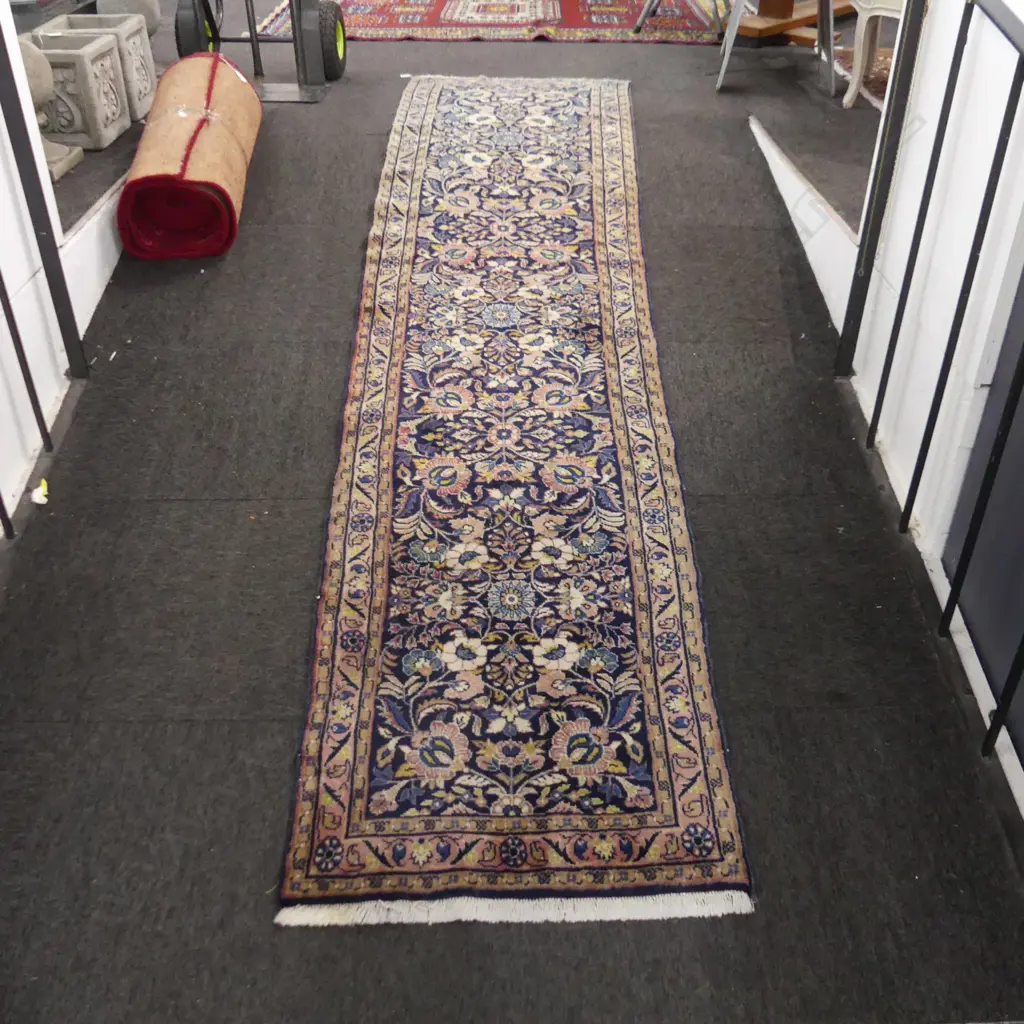 HAND KNOTTED WOOL PILE HERIZ RUNNER 2900 X 910MM Image 1++
