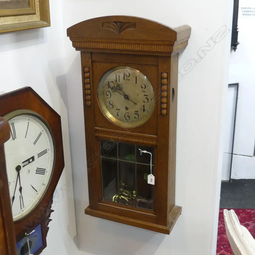OAK & LEADLIGHT WALLCLOCK 770/380 Image 1++