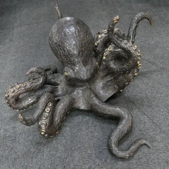 LGE BRONZE CHARACTERFUL OCTOPUS L.1030mm. H.530mm
