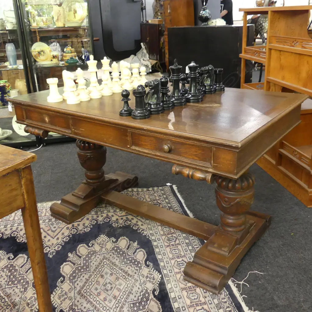 JACOBEAN STYLE OAK DESK 1400x800x750mm Image 1++