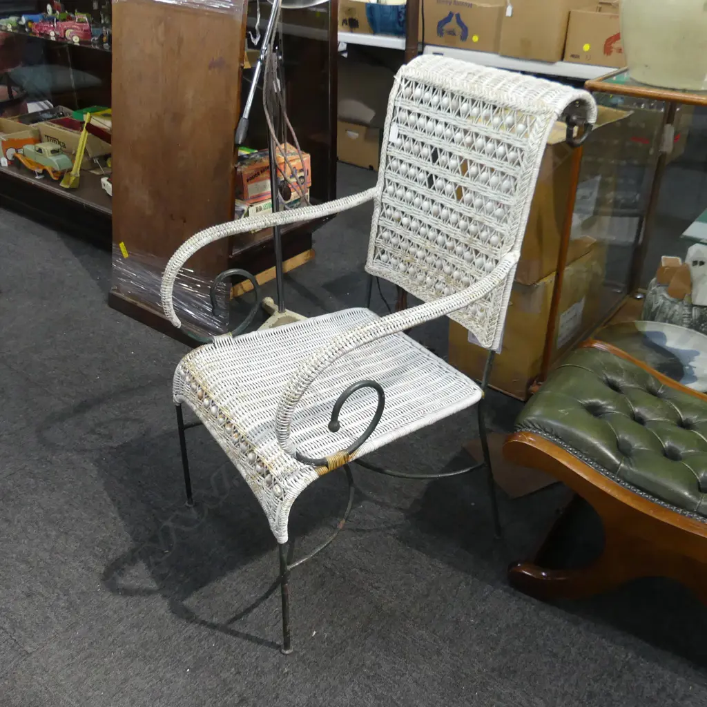 METAL FRAME PARLOUR CHAIR Image 1++