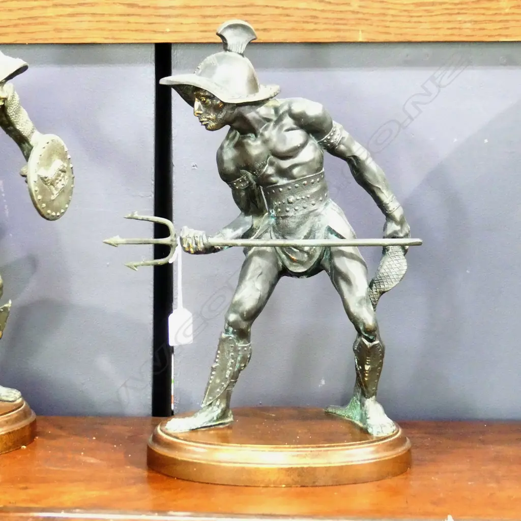 ITALIAN BRONZED SPELTER SOLDIER FIGURE w. TRIDENT H.430mm Image 1++
