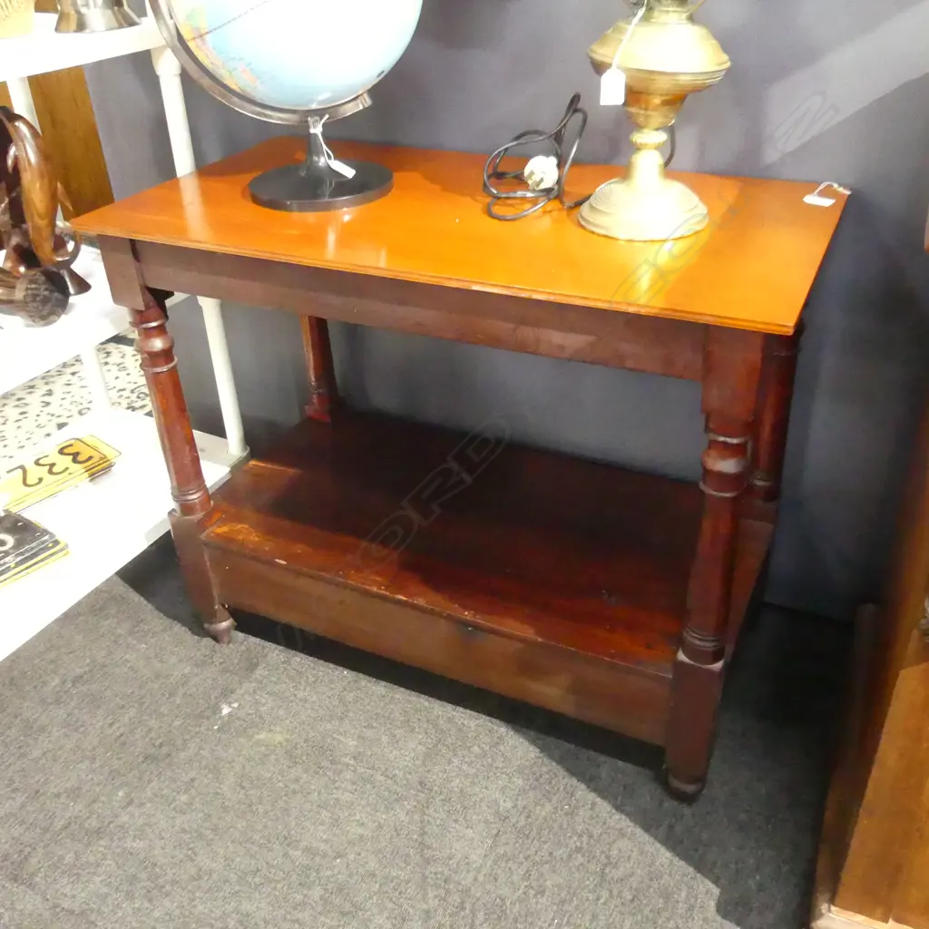 VICTORIAN TABLE w. NEW TOP 915x470x760mm Image 1++