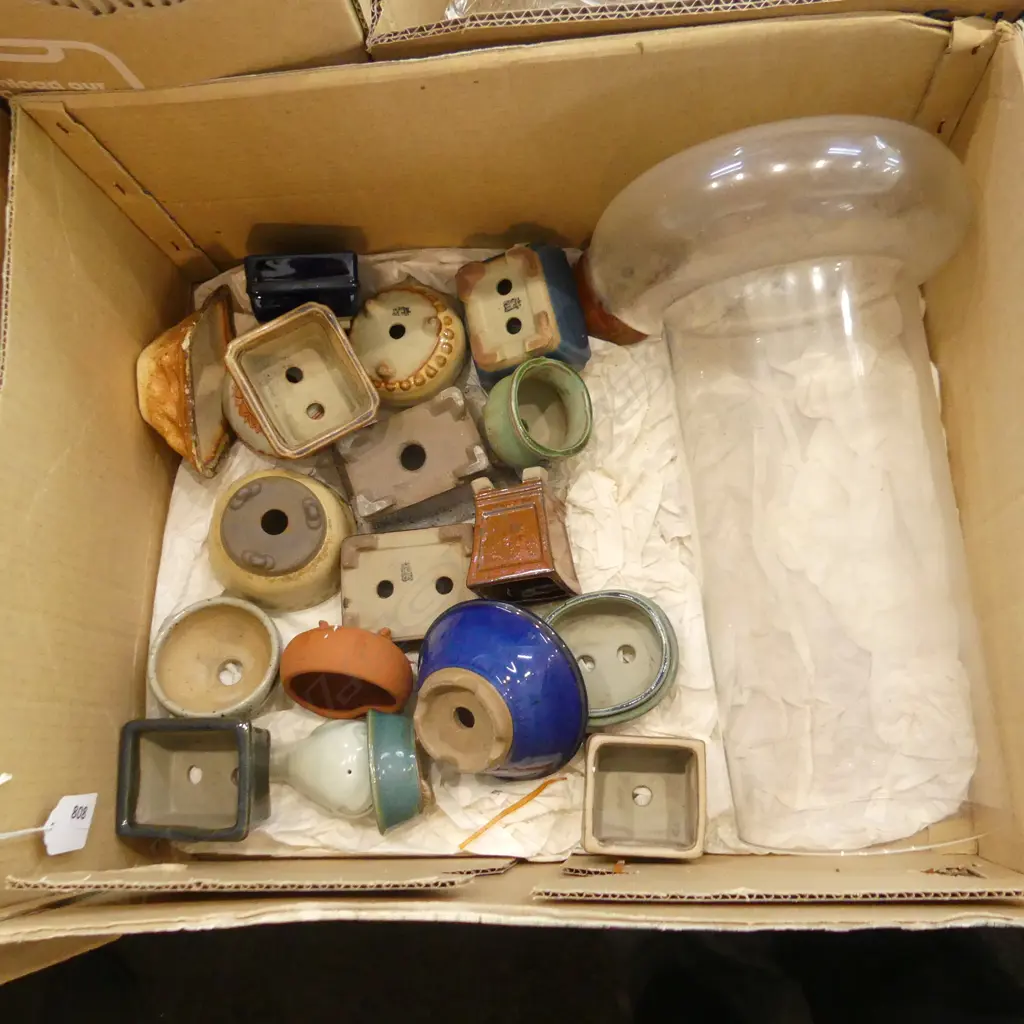 BOX OF SMALL ORIENTAL BONSAI POTS + LG GLASS VASE Image 1++