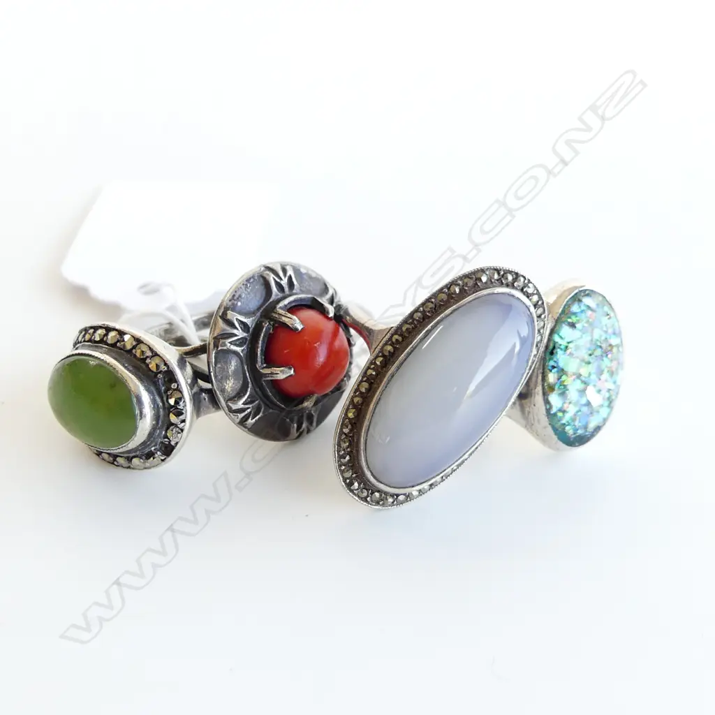 4 ASST VINTAGE LG GEMSTONE & STG SILVER DRESS RINGS INCL OPAL  Image 1++