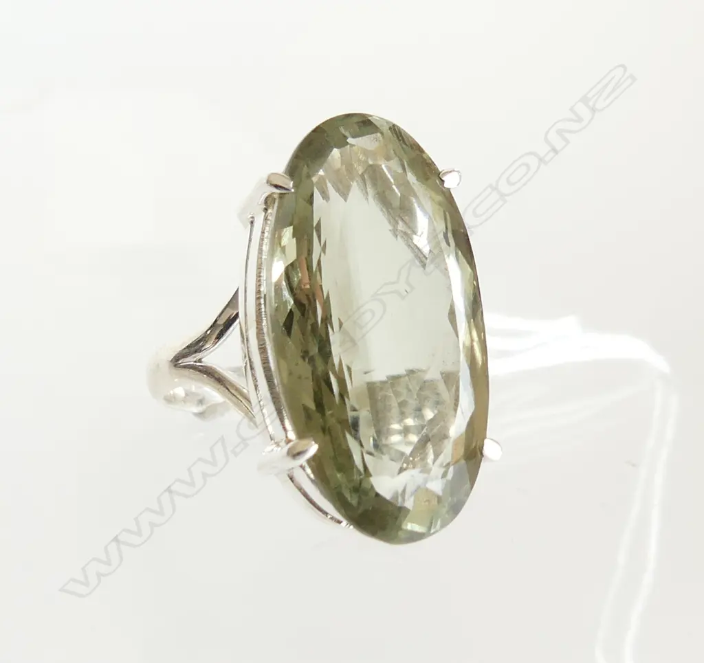 LG OVAL GREEN AMETHYST & 925 SILVER RING SIZE P Image 1++