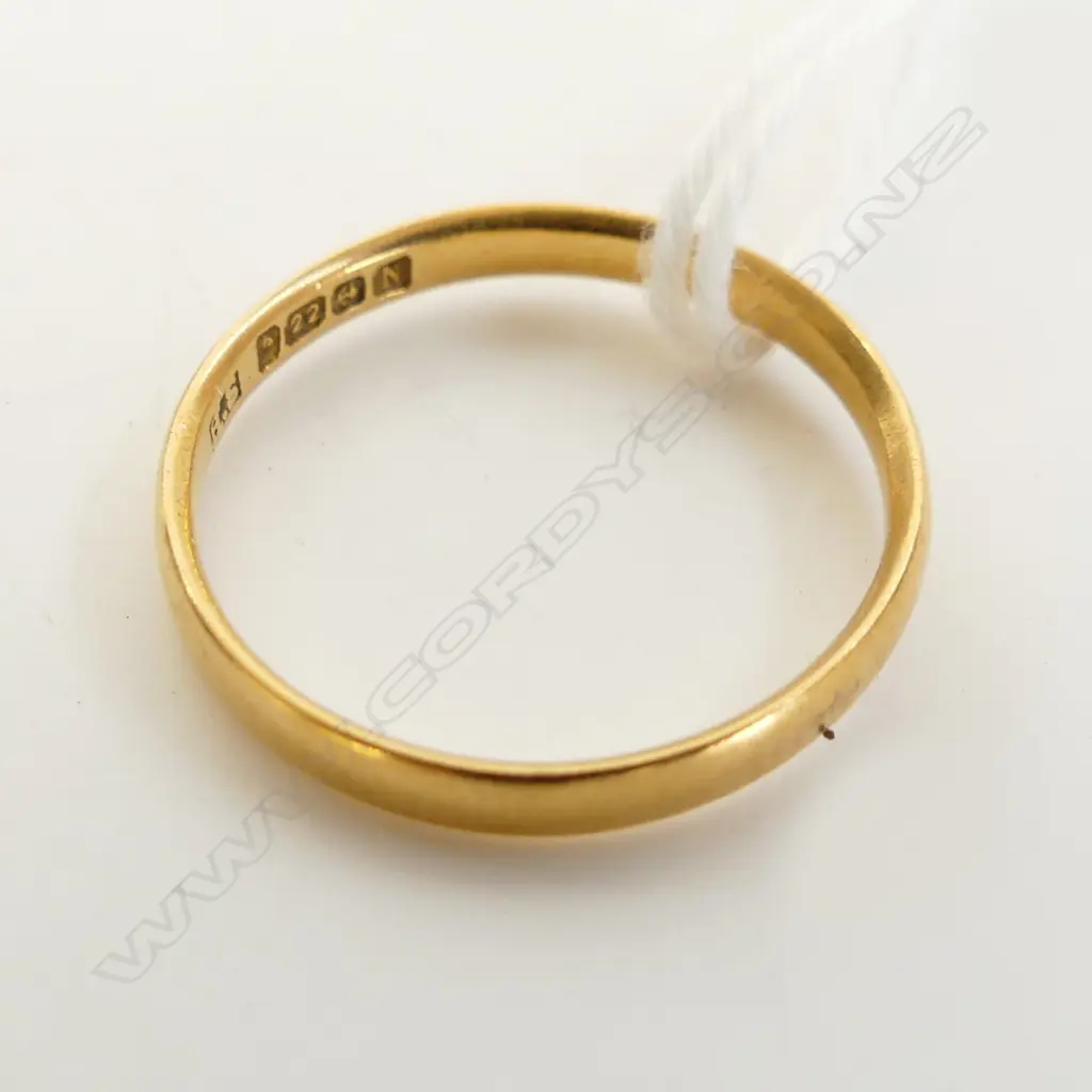 22CT GOLD WEDDER RING 2 GRAMS SIZE L Image 1++