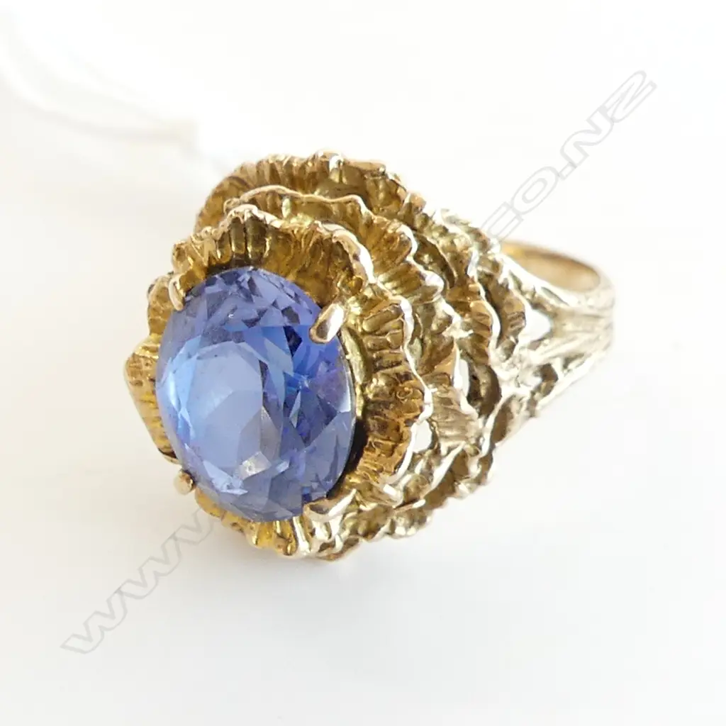 9CT GOLD &  BLUE STONE DRESS RING 4.46GMS SIZE J Image 1++