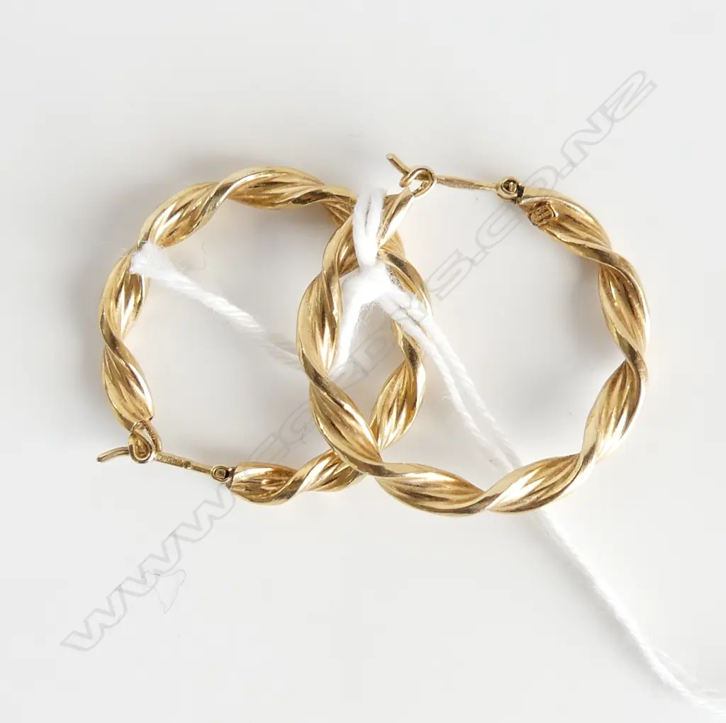 PR 9ct GOLD LGE TWIST HOOP EARRINGS 2.2gms Image 1++