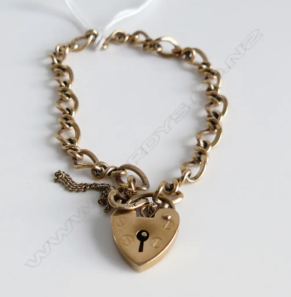 9CT GOLD CURB LINK BRACELET heart padlock clasp 10gms Image 1++