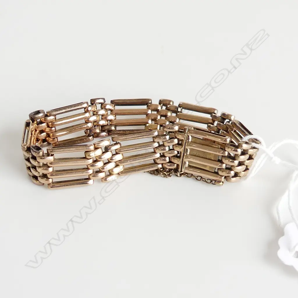 9CT GOLD GATE BRACELET, 23.7GMS Image 1++